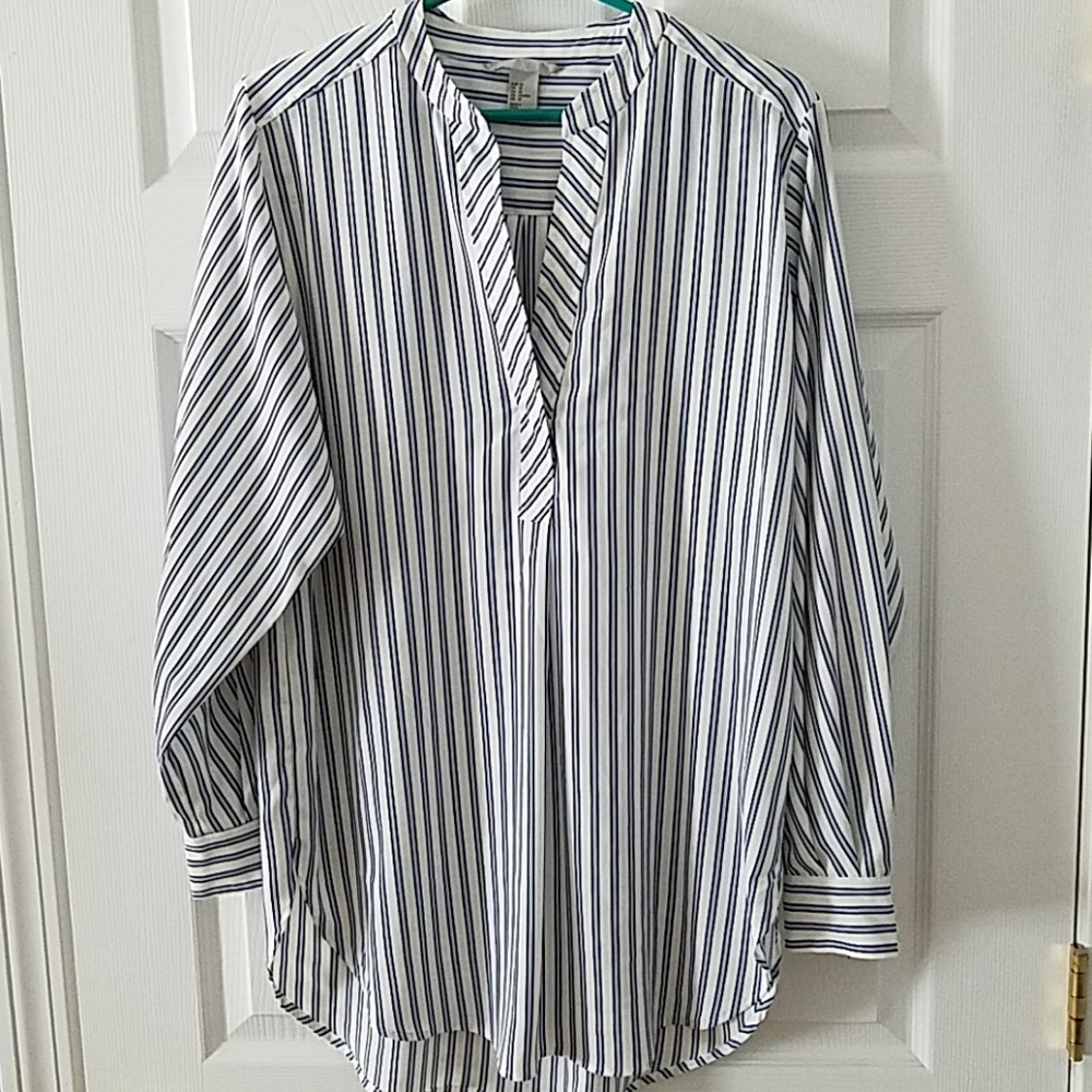 Tunic length blouse, white with blue stripes